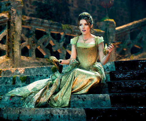 1416506729_into-the-woods-anna-kendrick-560