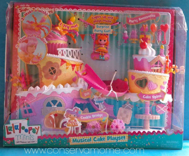Lalaloopsy Mini Super Silly Party Musical Cake Playset giveaway ends 10
