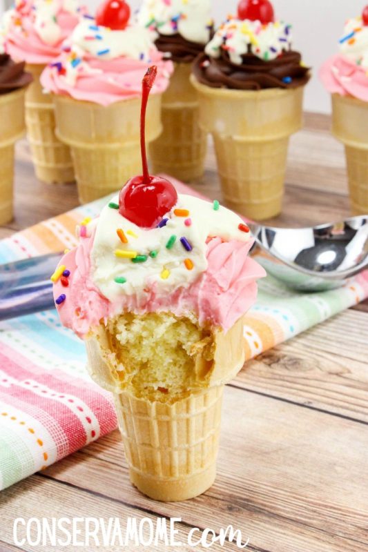 Ice Cream Sundae Cupcakes : A Creative Cupcake Idea for Kids