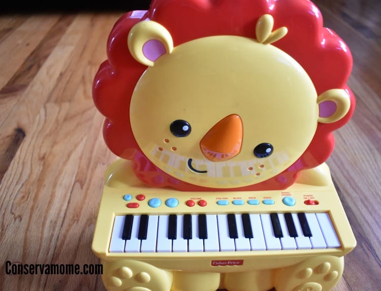 lion piano toy