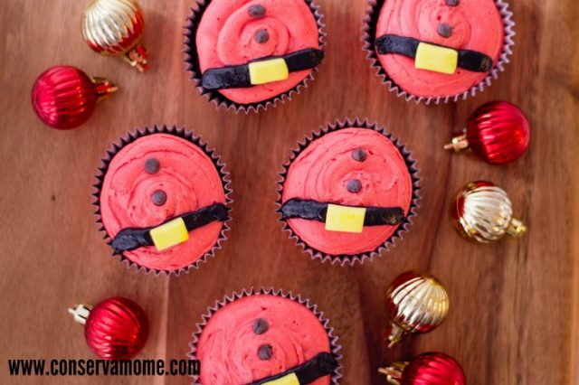 Santa Belt Cupcakes