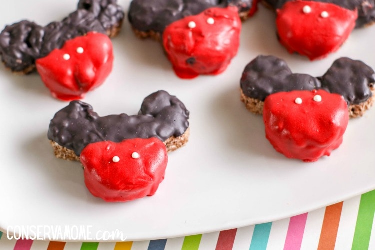 Are you a fan of all things Disney? Do you want a magical treat that is easy to make? Then here's the perfect Disney Themed Dessert. Check out these easy to make Mickey Mouse Krispie Treats.