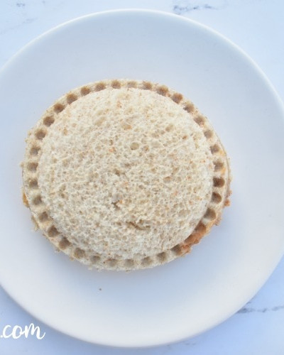 How to make a Peanut Butter and Jelly Uncrustables Freezer Sandwich