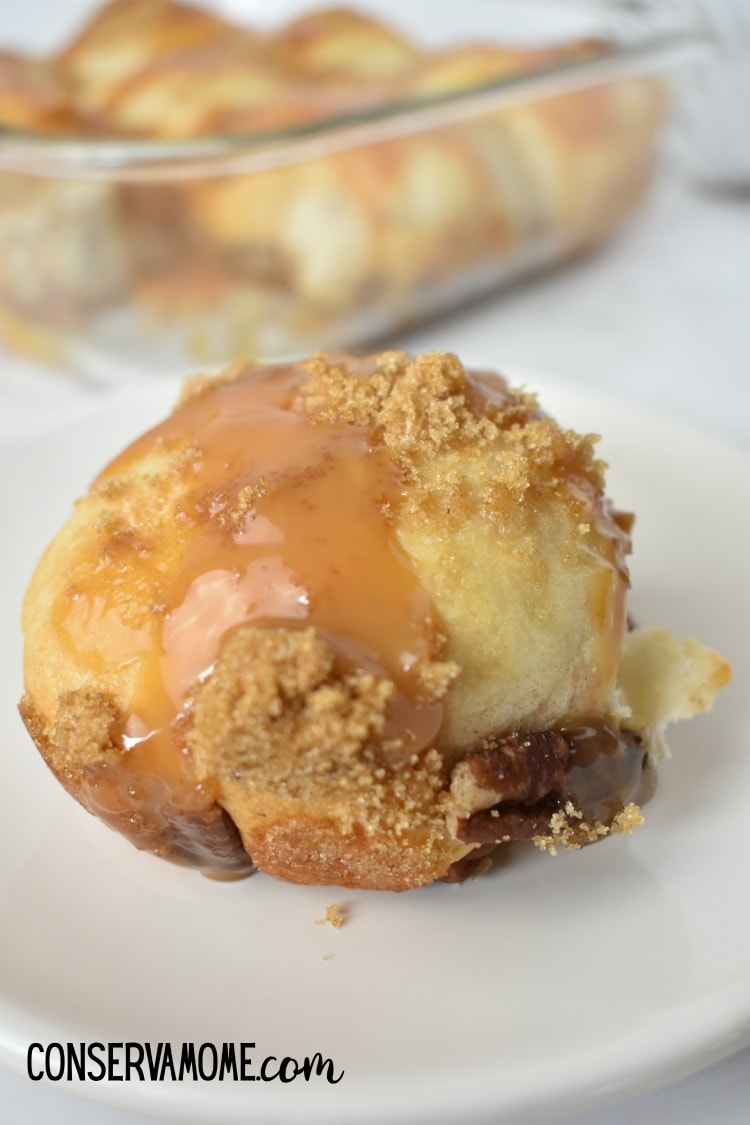 Caramel pecan Apple pie bombs