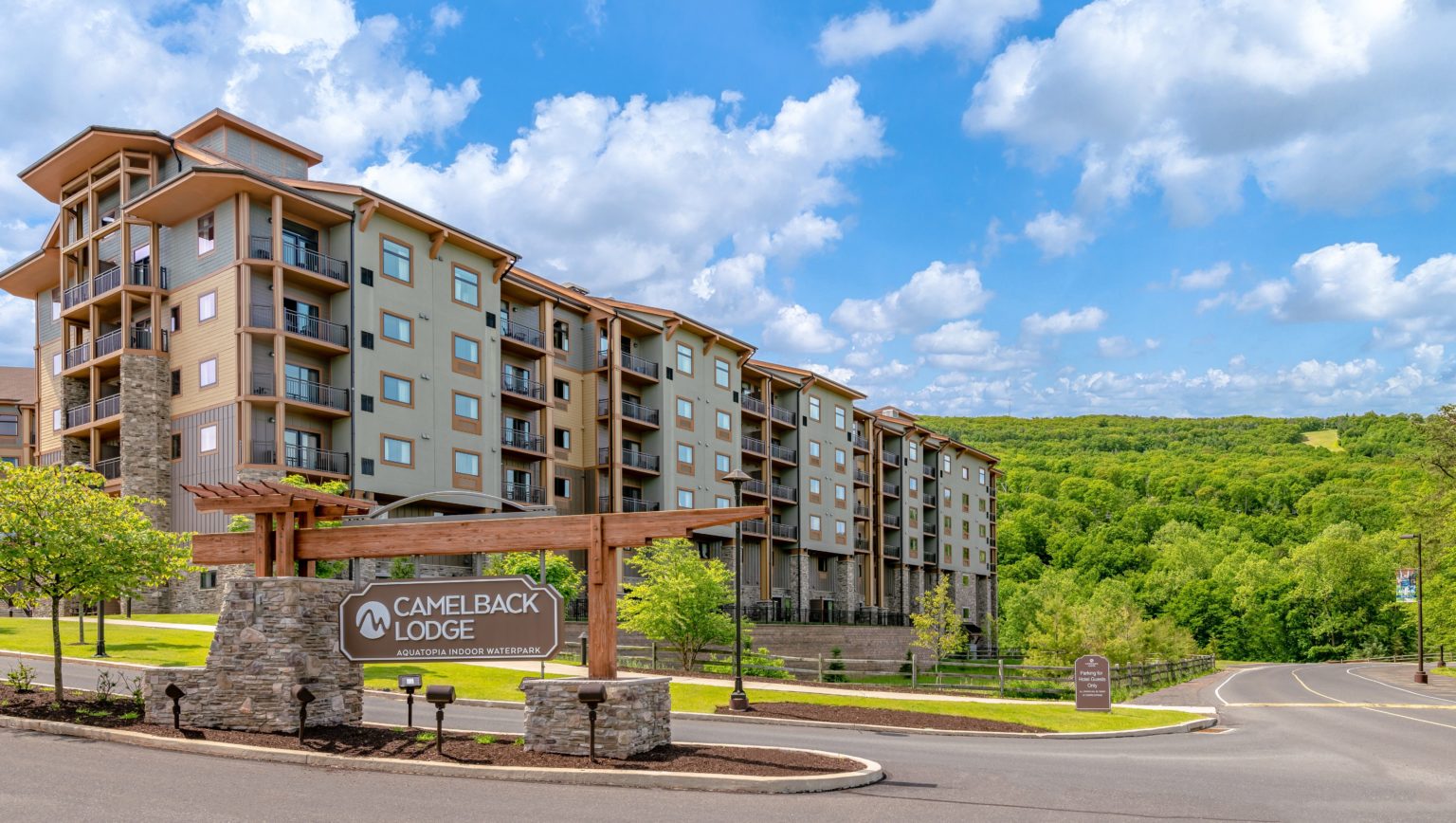 10 reasons to Visit Camelback Resort Lodge in the Poconos
