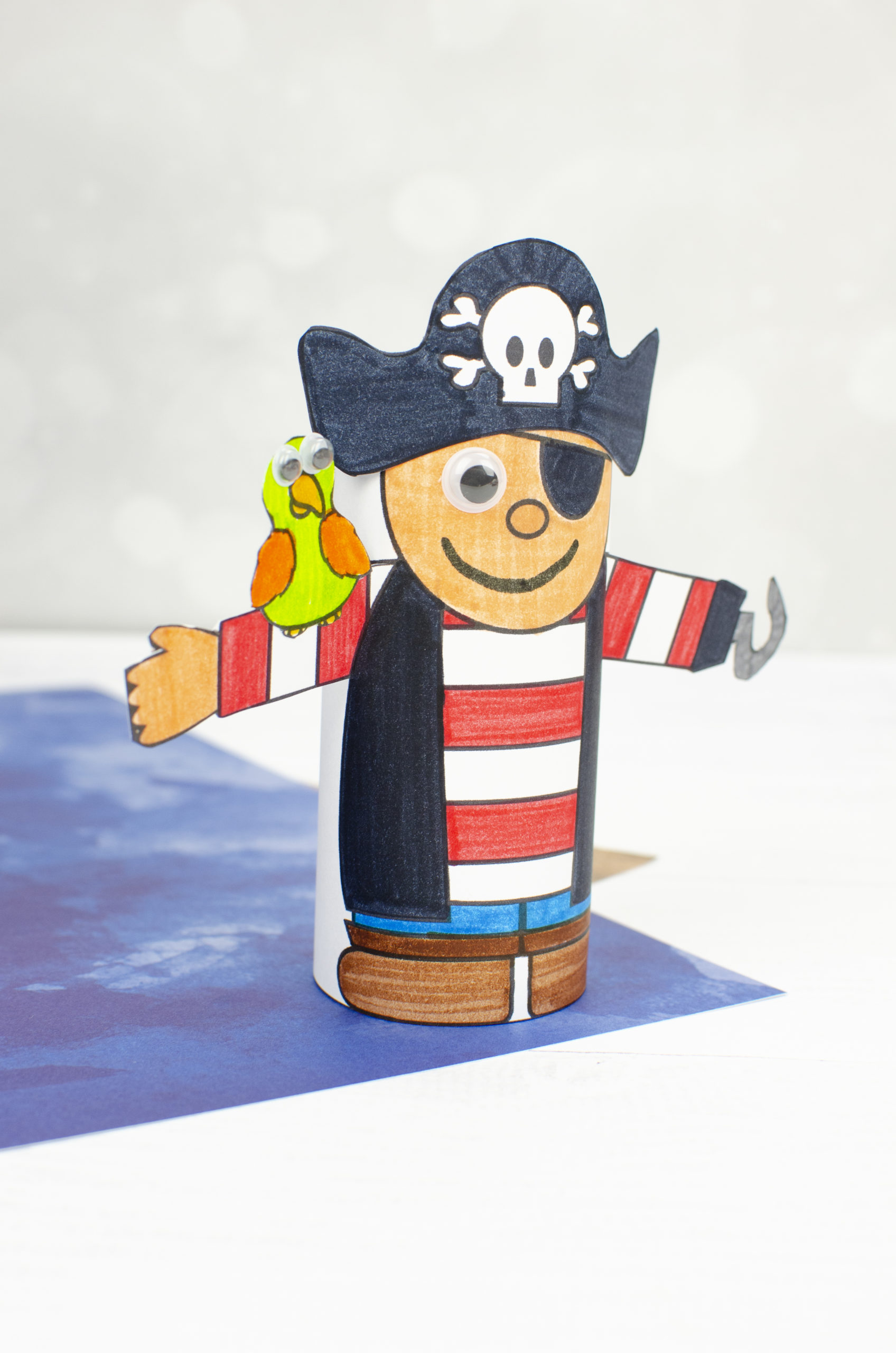 Pirate Toilet Paper roll craft: A fun Pirate Themed Craft For kids