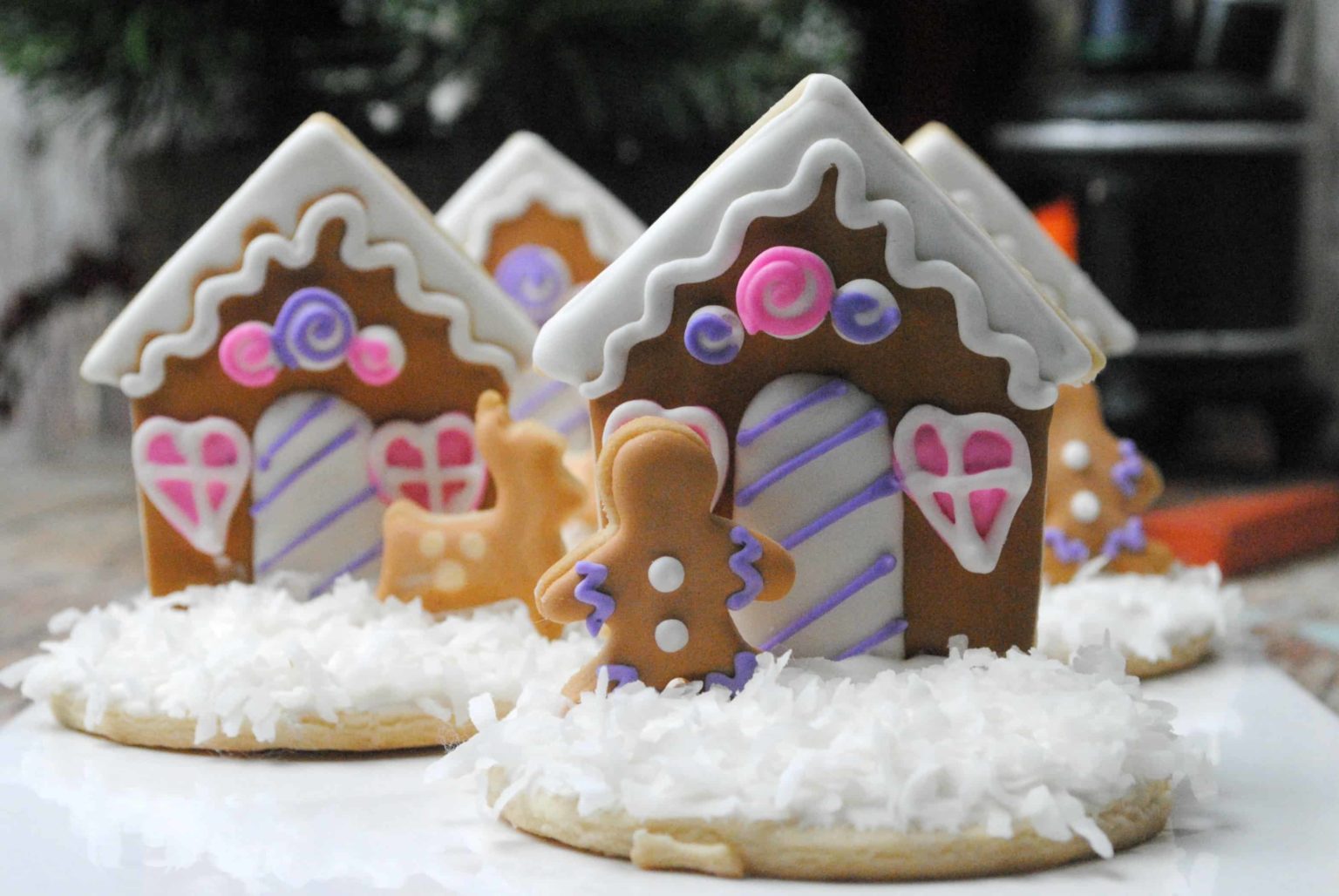 25 of the BEST Christmas Cookies You Must Make This Year.