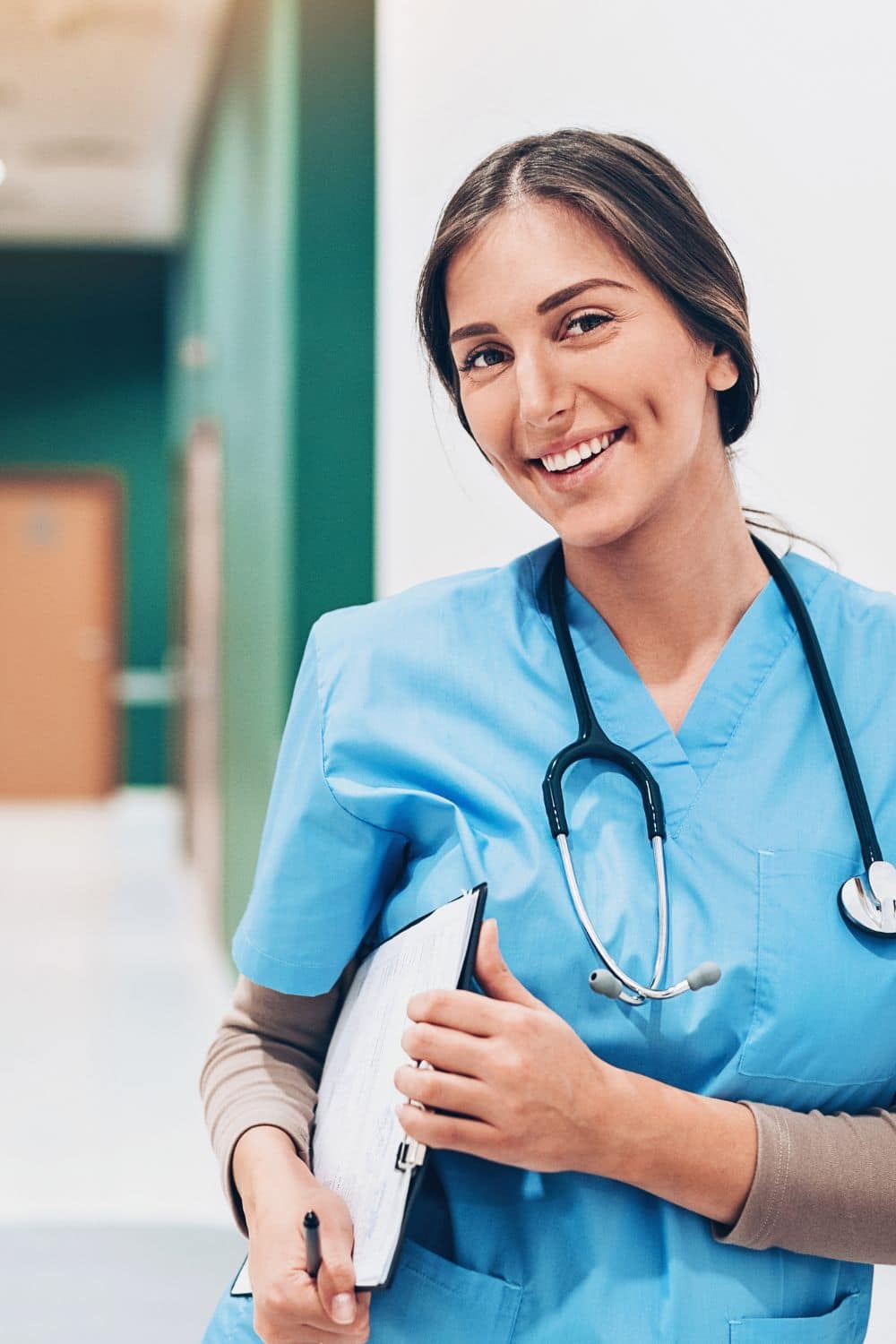 What Are The Benefits Of Becoming A Nurse?