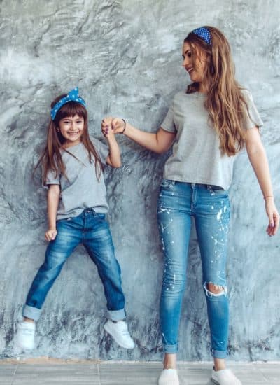 Looking for some great tips to help you look your best? Here are some Essential Fashion Tips For Busy Moms