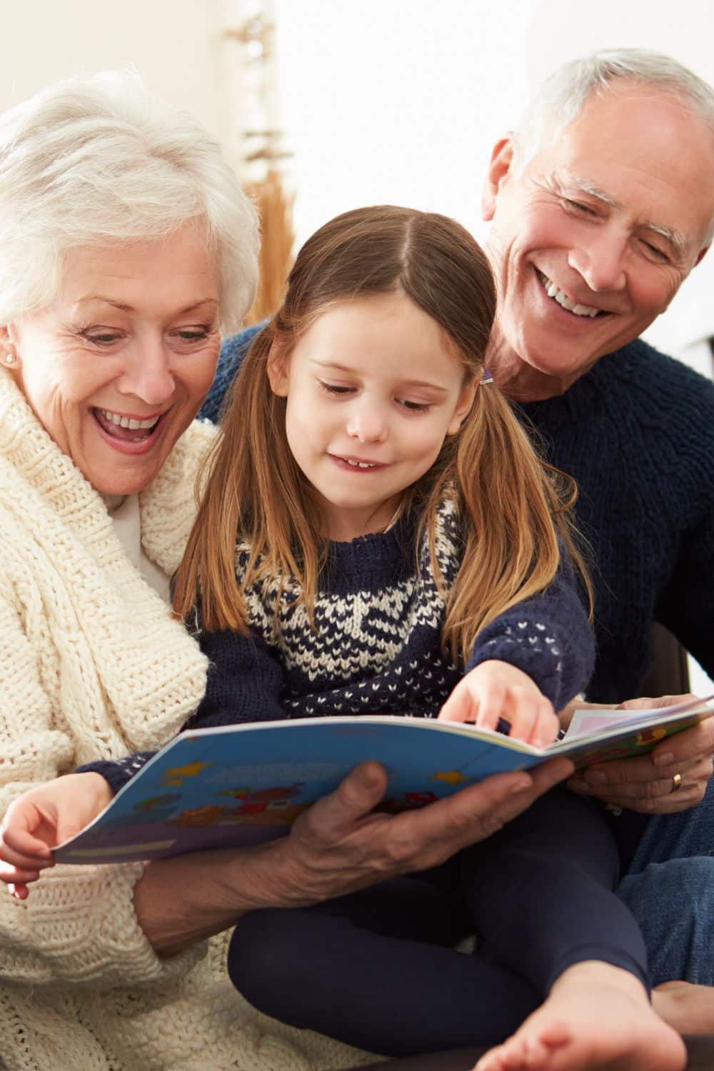 Are you looking for ways to help grandparents maintain their independence as they age? Check out these helpful tips!