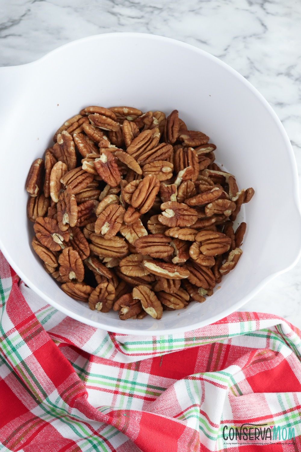 Slow Cooker Cinnamon Sugar Pecans