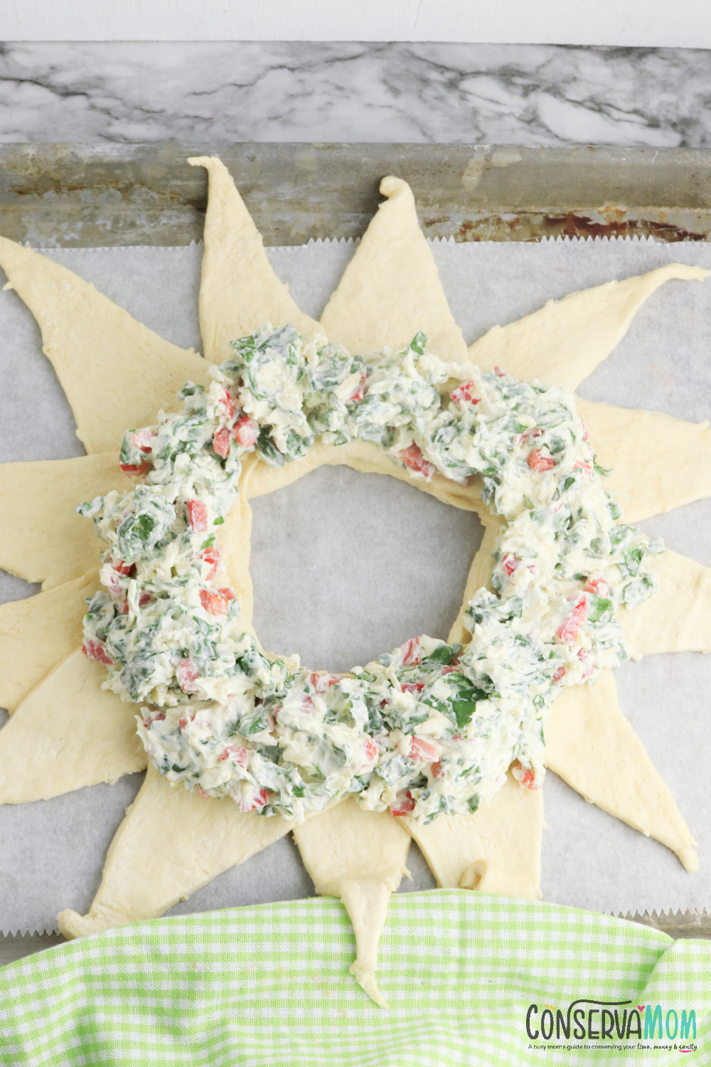 Spinach dip Wreath